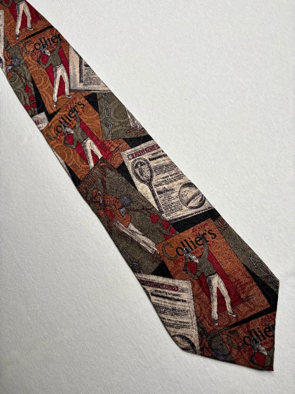 GUESS GEORGES MARCIANO Necktie 59"